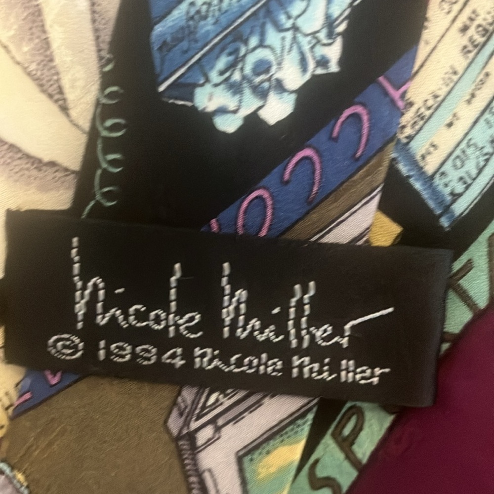 Nostalgic 1994 Nicole Miller Silk Tie In-Flight Necessities 90s Travel - Picture 13 of 13